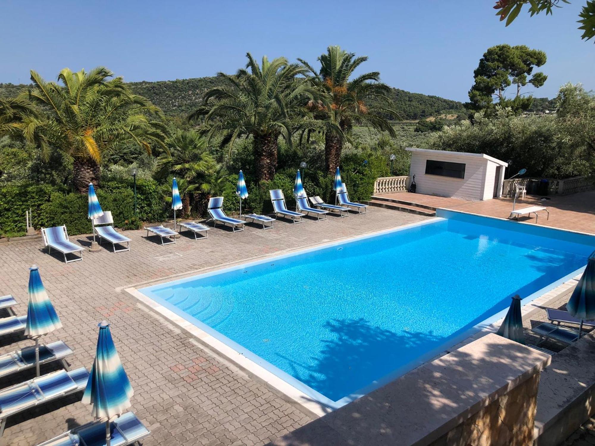 Villa Amica Vieste Bagian luar foto