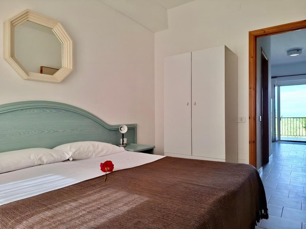 Villa Amica Vieste Bagian luar foto