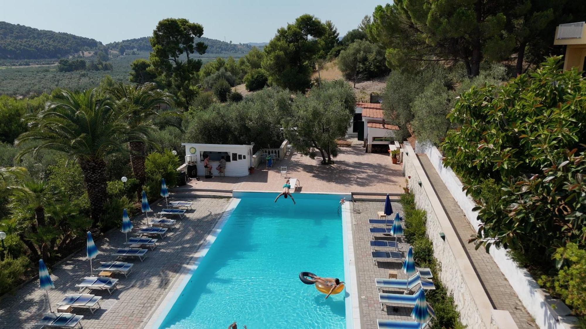 Villa Amica Vieste Bagian luar foto